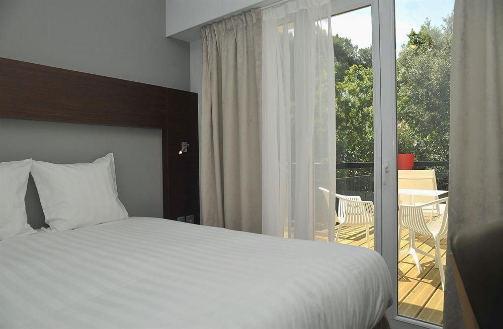 Best Western Hotel Garden And Spa La Baule Oda fotoğraf